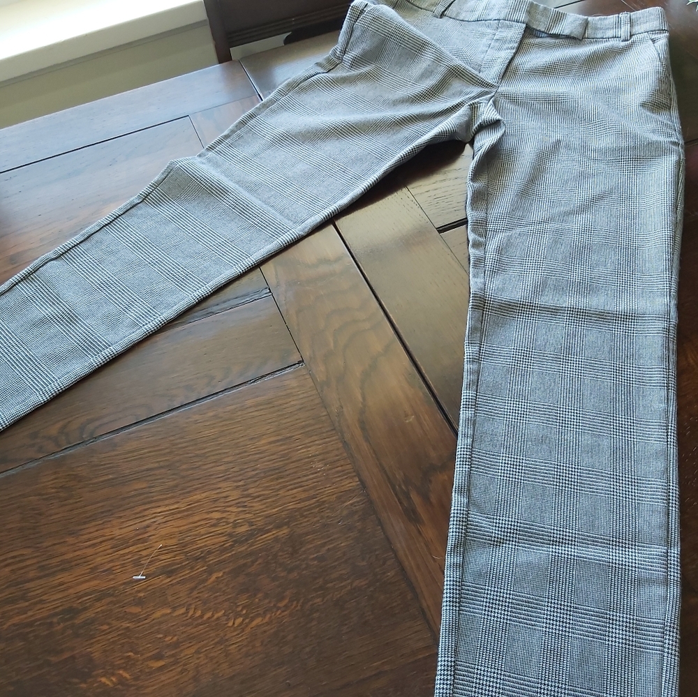 **NEW** Joe Fresh plaid slacks/B3